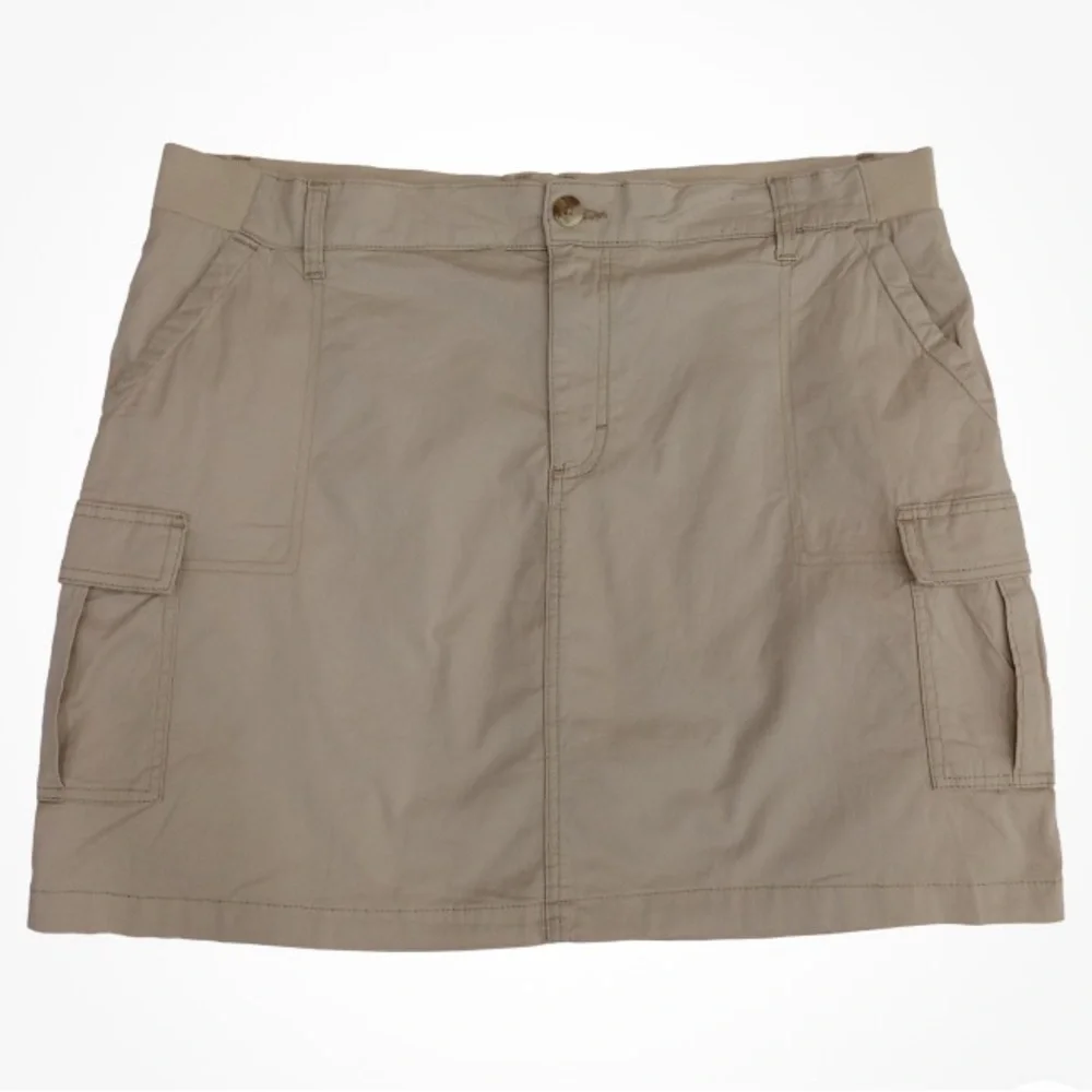 Lee Womens Size 20 Plus Size Oxford Tan Comfort Waist Band Skort. New With Tags